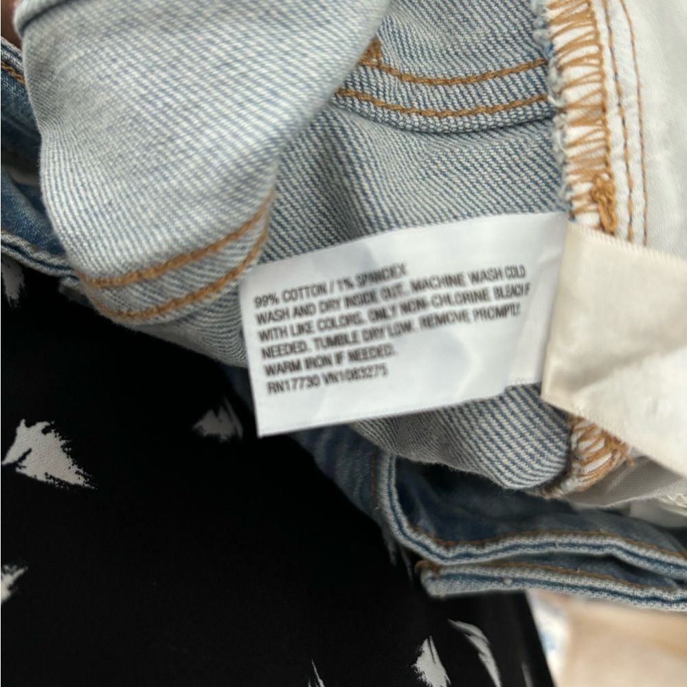 Universal Thread High Rise 90s Straight Leg Rhinestone Jeans NWT - Picture 14 of 14